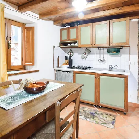 Cozy In Fraz, Cogna, Piazza Al With Wifi Holiday home