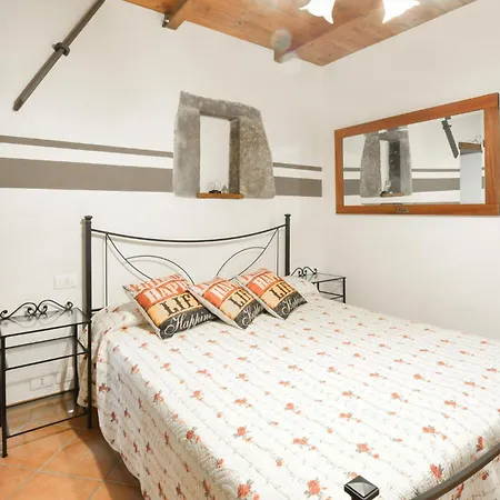 Cozy In Fraz, Cogna, Piazza Al With Wifi Holiday home *